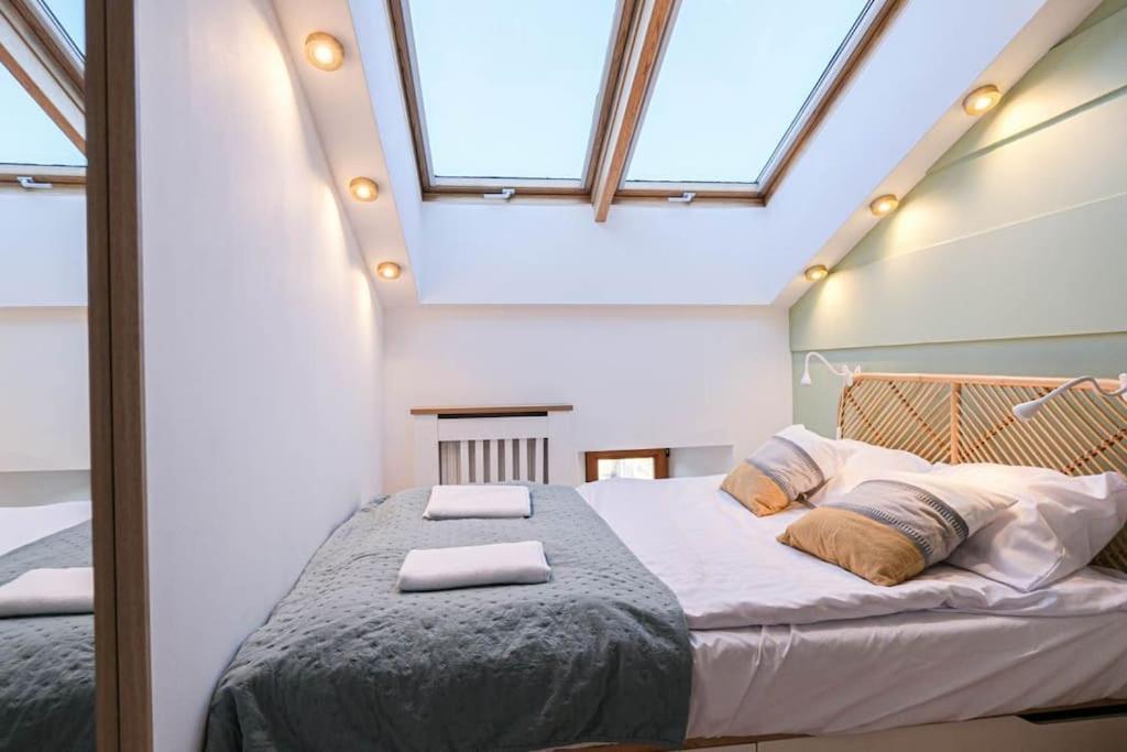 Cozy Loft Under The Wawel Sky Cracóvia Exterior foto