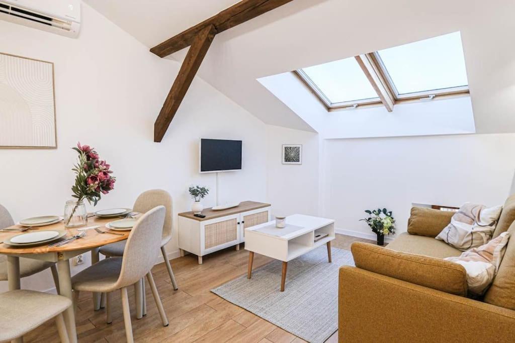 Cozy Loft Under The Wawel Sky Cracóvia Exterior foto