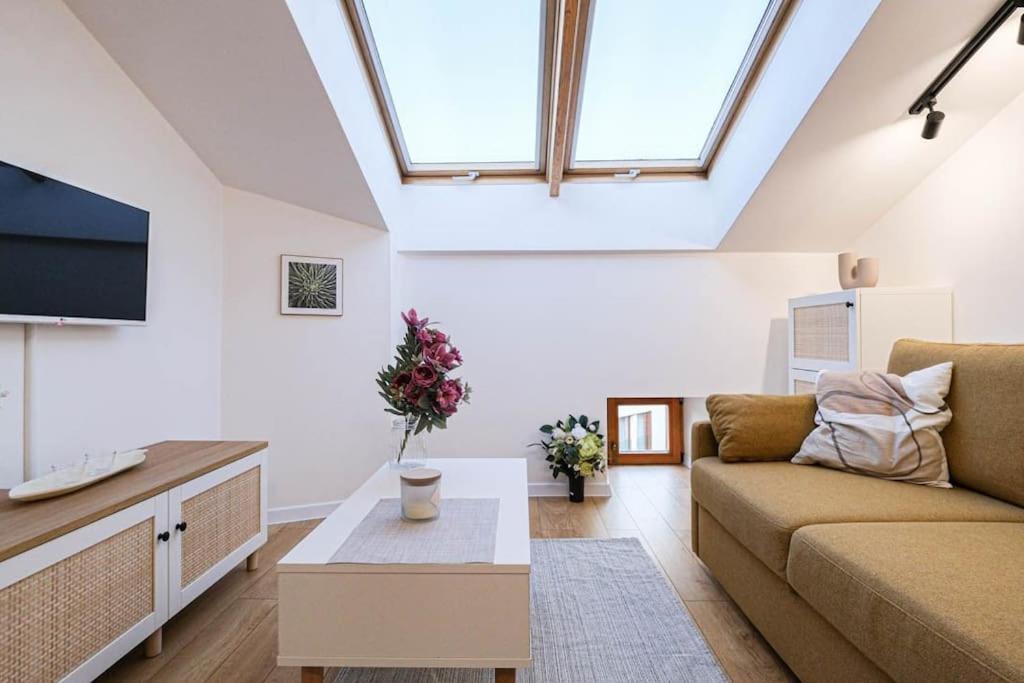 Cozy Loft Under The Wawel Sky Cracóvia Exterior foto