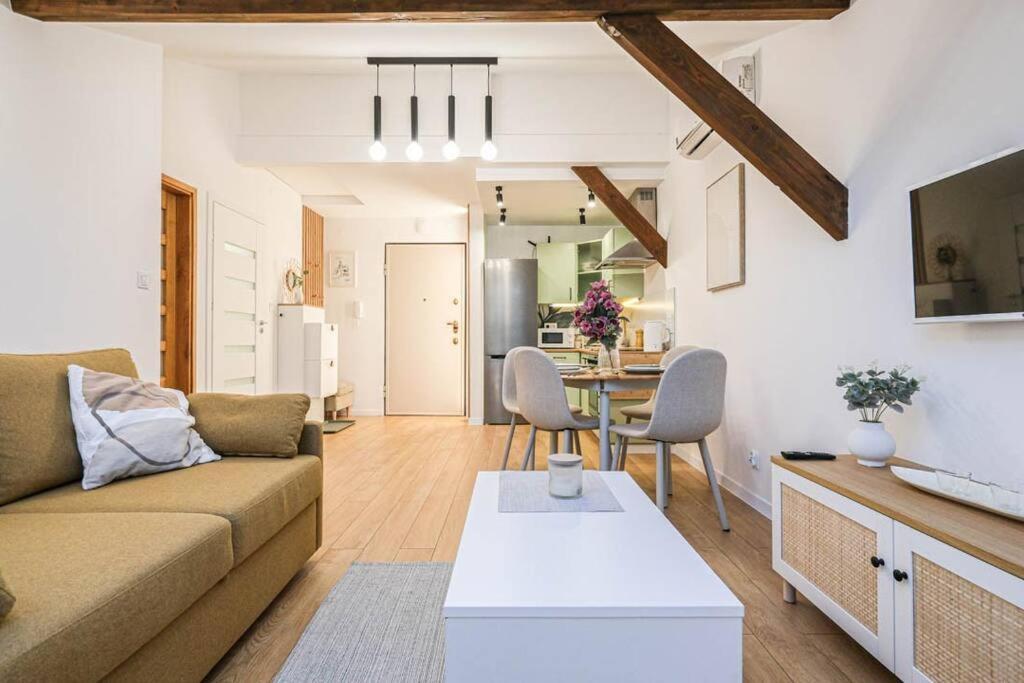 Cozy Loft Under The Wawel Sky Cracóvia Exterior foto